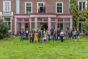 De bewoners bij de overdracht in 2020 (André Russcher)